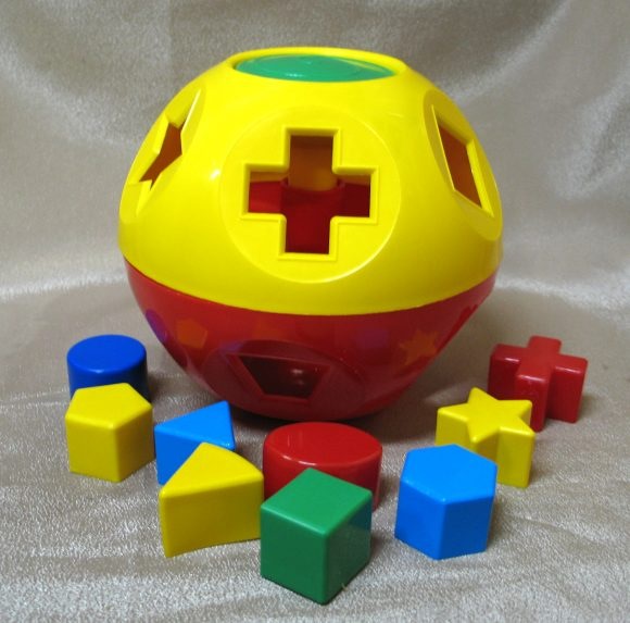 Логическая игрушка шар (81096)